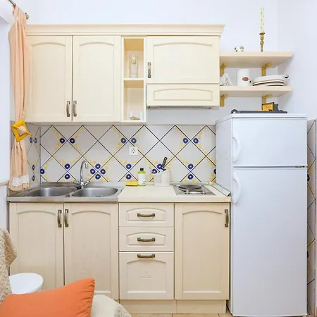 Apartman By The Sea Sparadici, - 24300 Sibenik