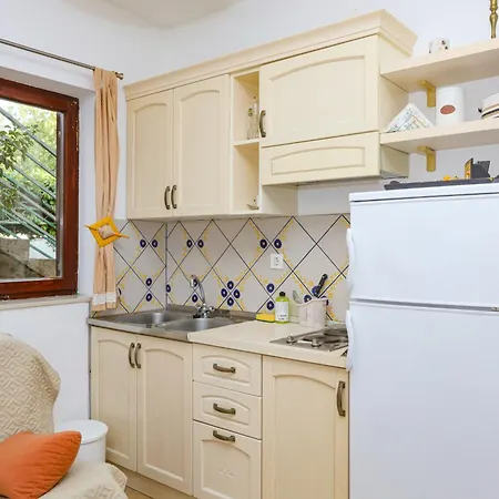 By The Sea Sparadici, - 24300 *