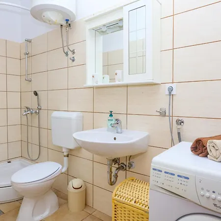 By The Sea Sparadici, - 24300 Apartman