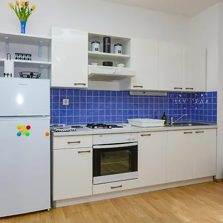 By The Sea Sparadici, - 24300 Apartman *
