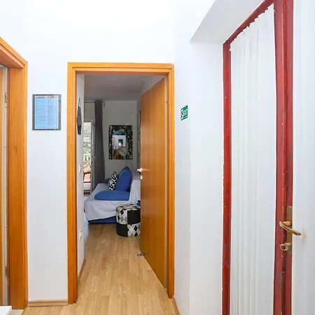 By The Sea Sparadici, - 24300 Appartement Šibenik