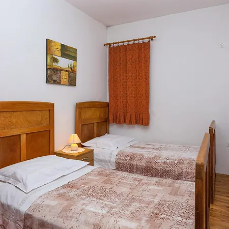 Appartement By The Sea Sparadici, - 24300 Šibenik