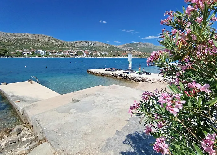 By The Sea Sparadici, - 24300