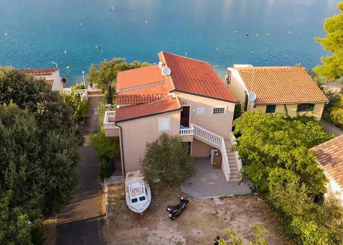 By The Sea Sparadici, - 24300 *